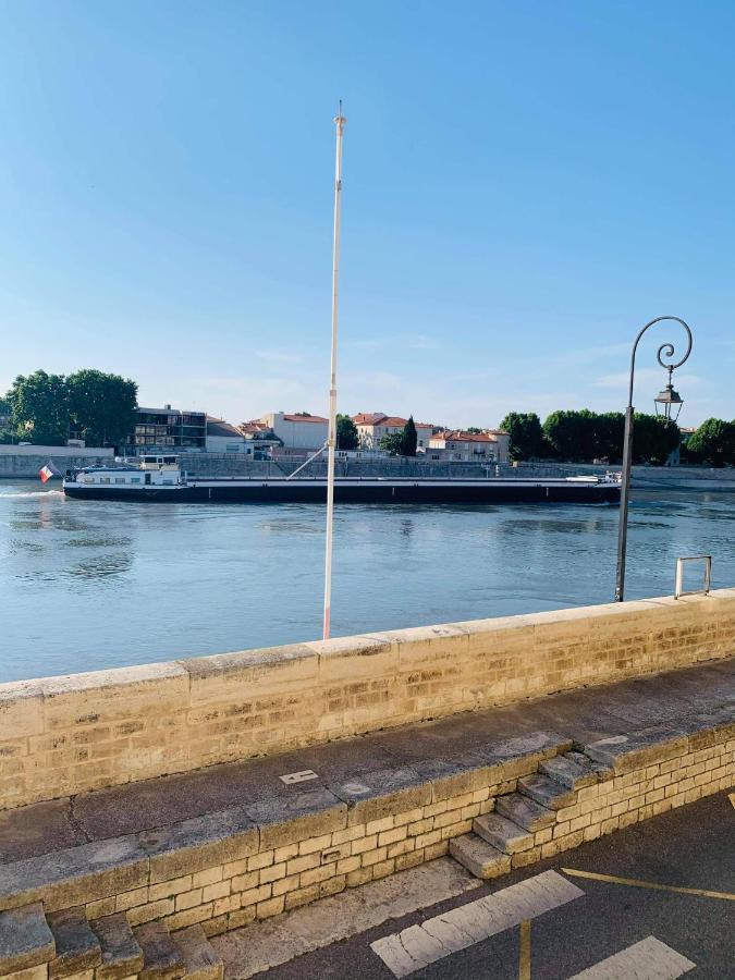 Sur Les Quais... Appartement Arles Buitenkant foto