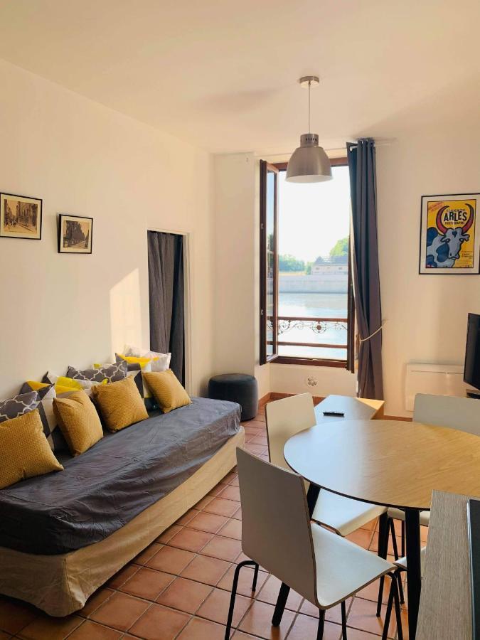 Sur Les Quais... Appartement Arles Buitenkant foto